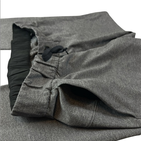Lululemon On The Fly Pant Size 6 color grey - Picture 5 of 10